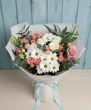 Букет цветов из:  Розы, Лизиантусы и Хризантемы #REPLACE_PRED# Свирске