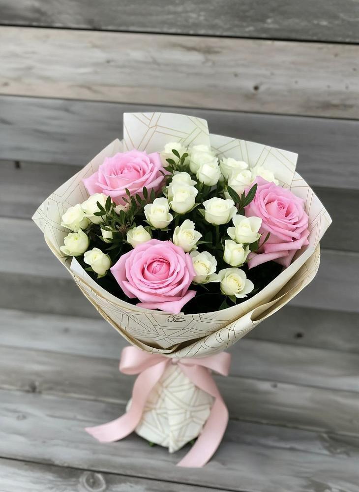 Букет цветов из: Розы в Свирске