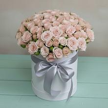 Цветочная композиция из Розы в шляпной коробке в Свирске