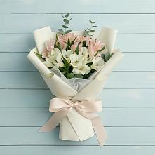Букет цветов из:  Альстромерии в Свирске
