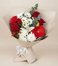 Букет цветов из:  Розы, Хризантемы, Герберы и Лилии в Свирске