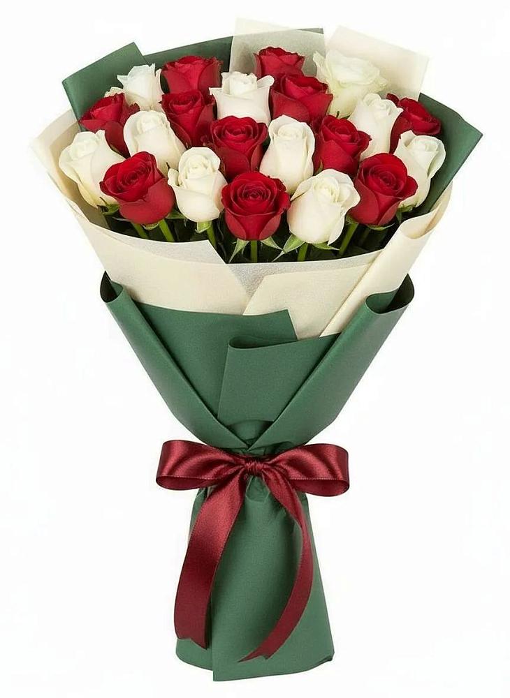 Букет Микс из красных и белых роз в Свирске
