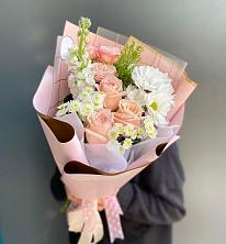 Букет цветов из:  Хризантемы и Розы в Свирске