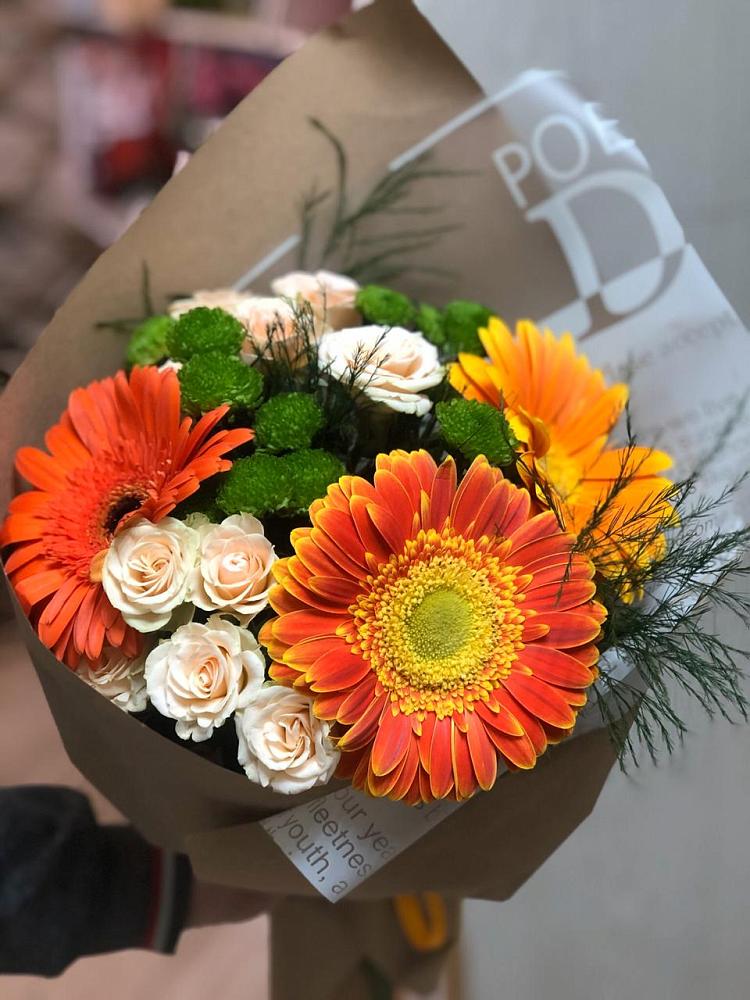 Букет цветов из: Герберы, Хризантемы и Розы в Свирске